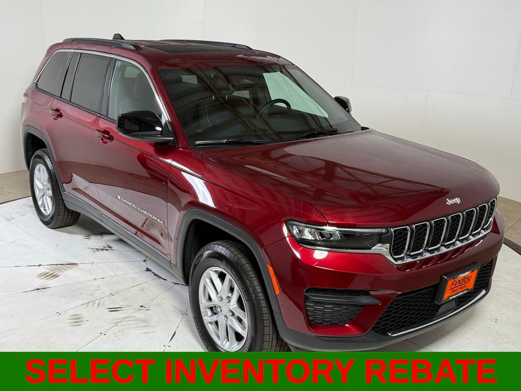 2025 Jeep Grand Cherokee Laredo's photo