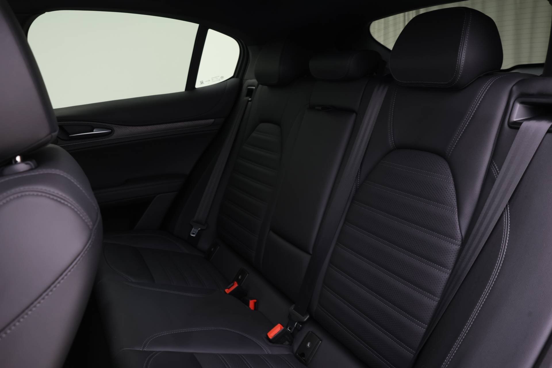 2024 Alfa Romeo Stelvio Quadrifoglio photo 4