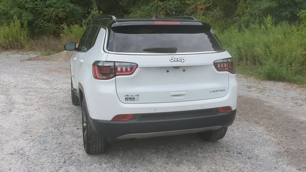 2024 Jeep Compass Limited photo 9