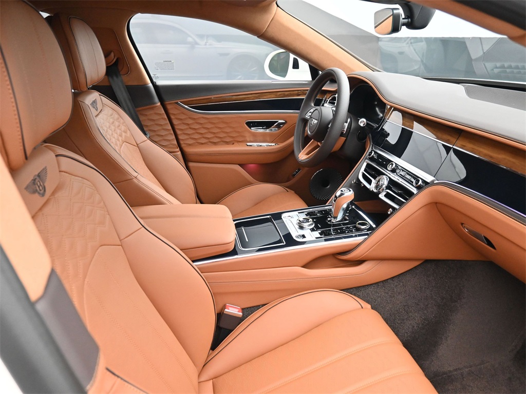 2025 Bentley Flying Spur Speed photo 2