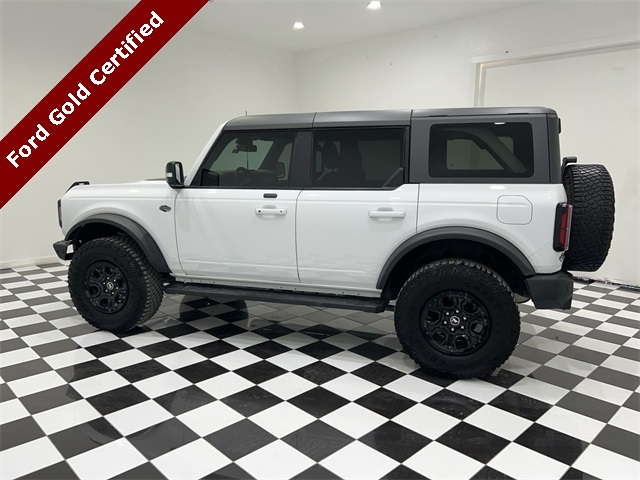 2021 Ford Bronco Wildtrak photo 2