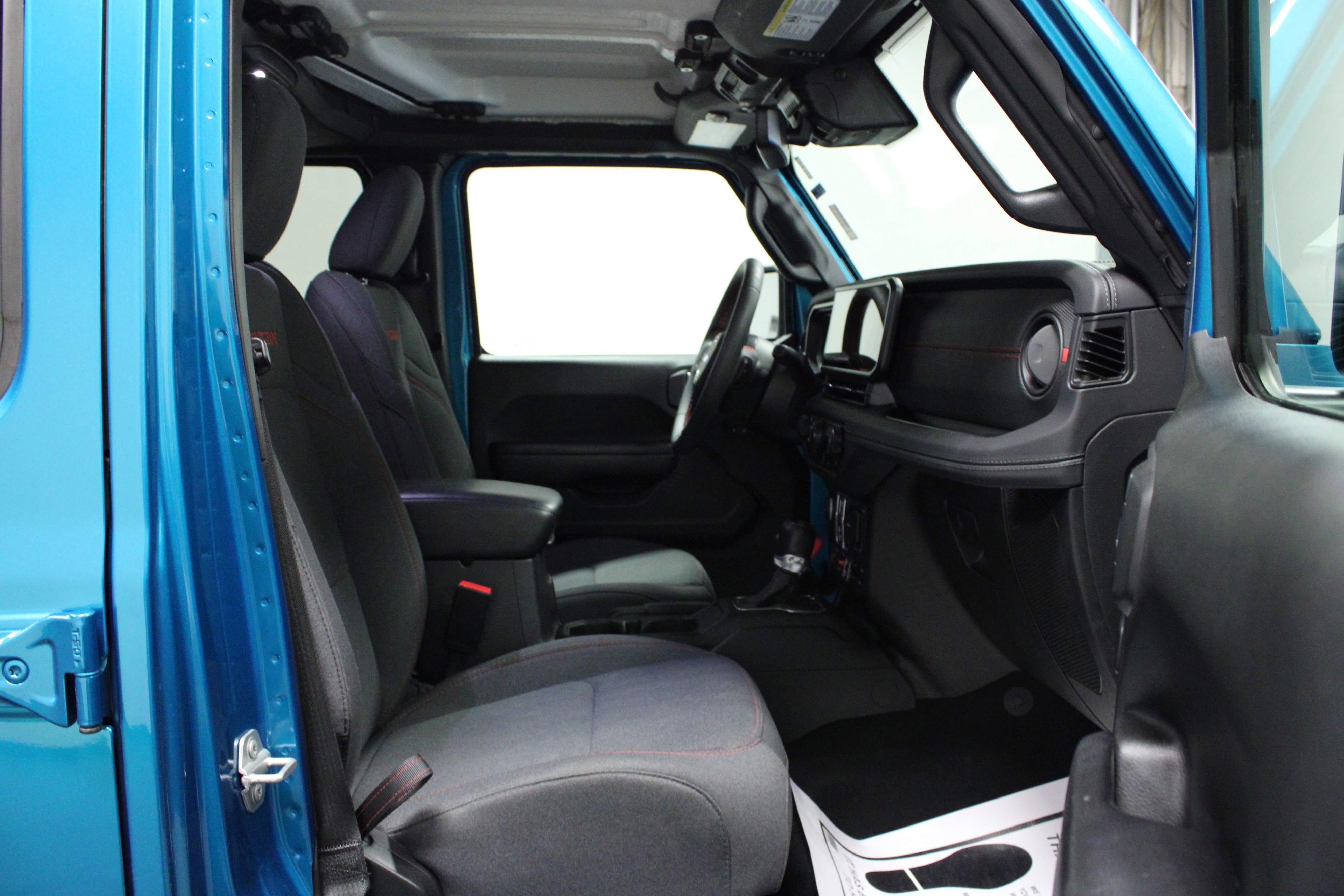2024 Jeep Wrangler Rubicon photo 14