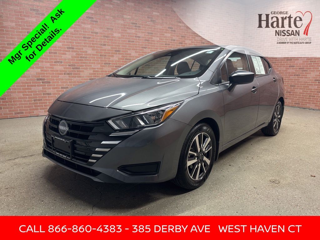 2024 Nissan Versa 1.6 S photo 3