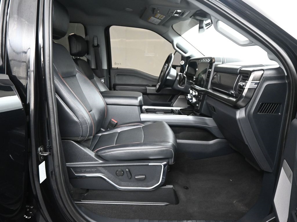 2023 Ford F-250 photo 15
