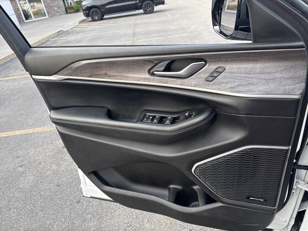 2022 Jeep Grand Cherokee Limited photo 20