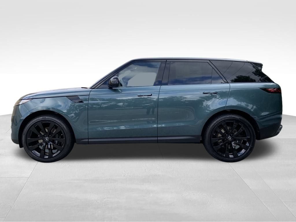 2025 Land Rover Range Rover Sport SE photo 4
