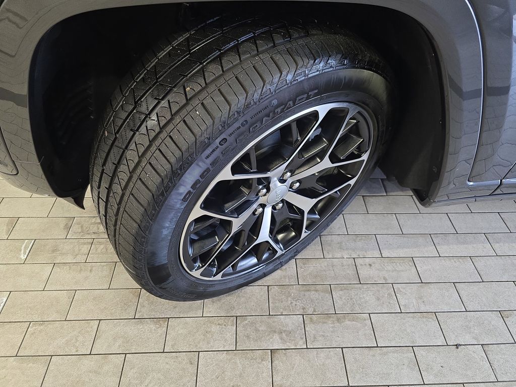 2024 Jeep Grand Cherokee Summit Reserve 4xe photo 32