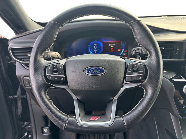 2022 Ford Explorer ST photo 11
