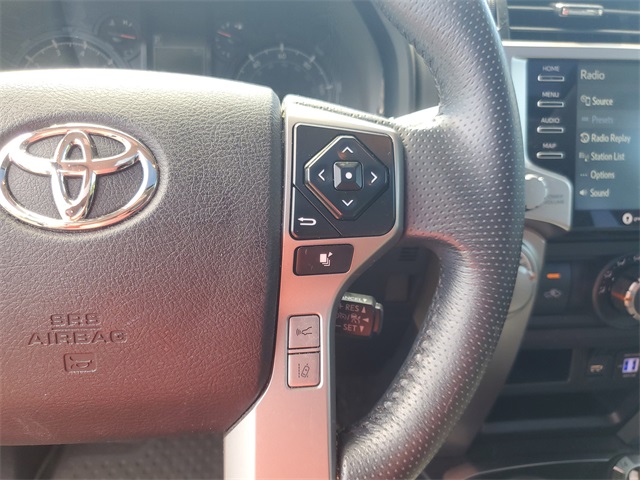 2020 Toyota 4Runner SR5 Premium photo 18