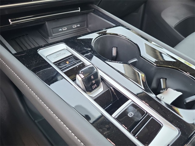 2025 Volkswagen Atlas SE Technology photo 21