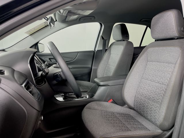 2023 Chevrolet Equinox LT photo 8