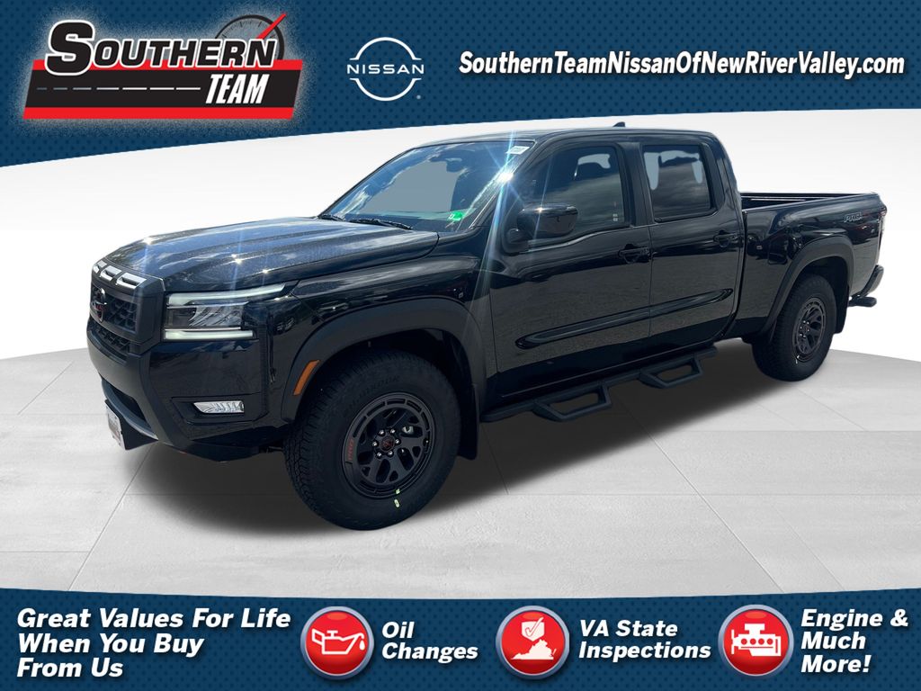 2025 Nissan Frontier PRO-4X's photo