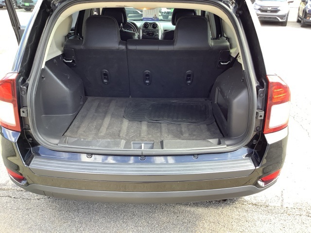 2016 Jeep Compass Latitude photo 18