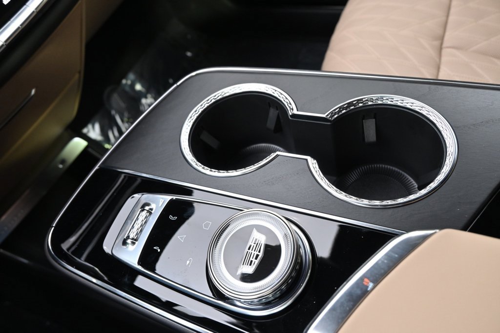 2025 Cadillac Lyriq Luxury photo 31
