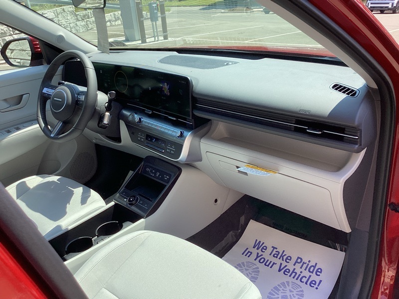 2025 Hyundai Kona SEL photo 19