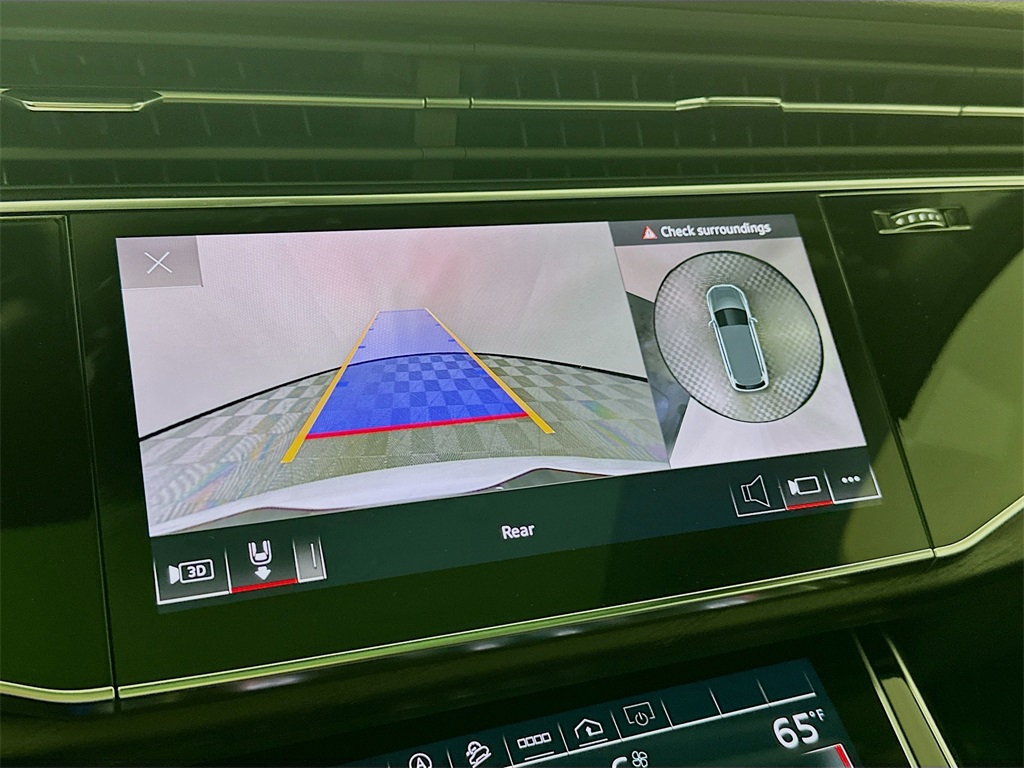 2023 Audi Q7 45 Premium Plus photo 12