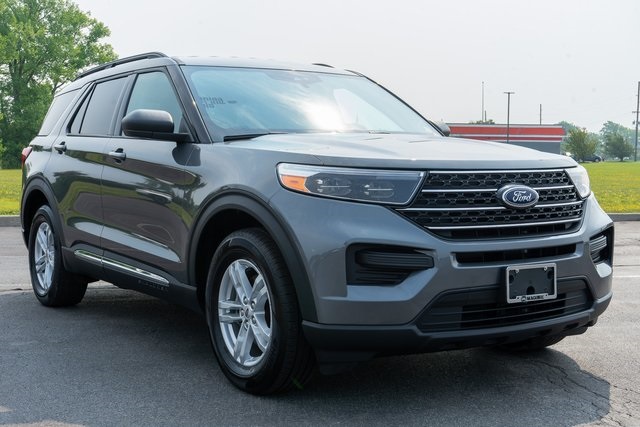 2023 Ford Explorer XLT photo 4