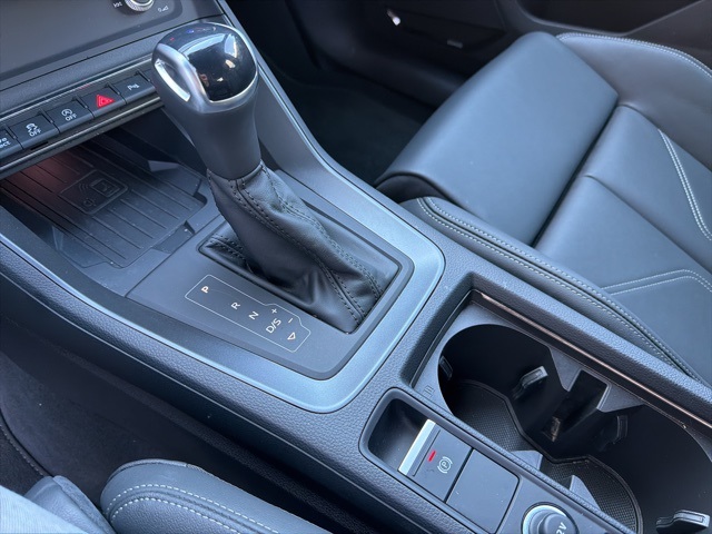 2024 Audi Q3 S line Premium Plus photo 8