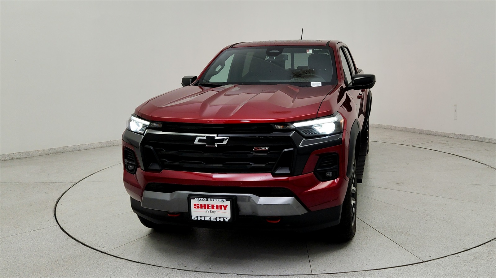 2024 Chevrolet Colorado Z71 photo 2