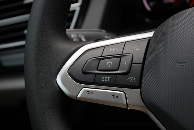 2025 Volkswagen Atlas Peak Edition SE photo 8