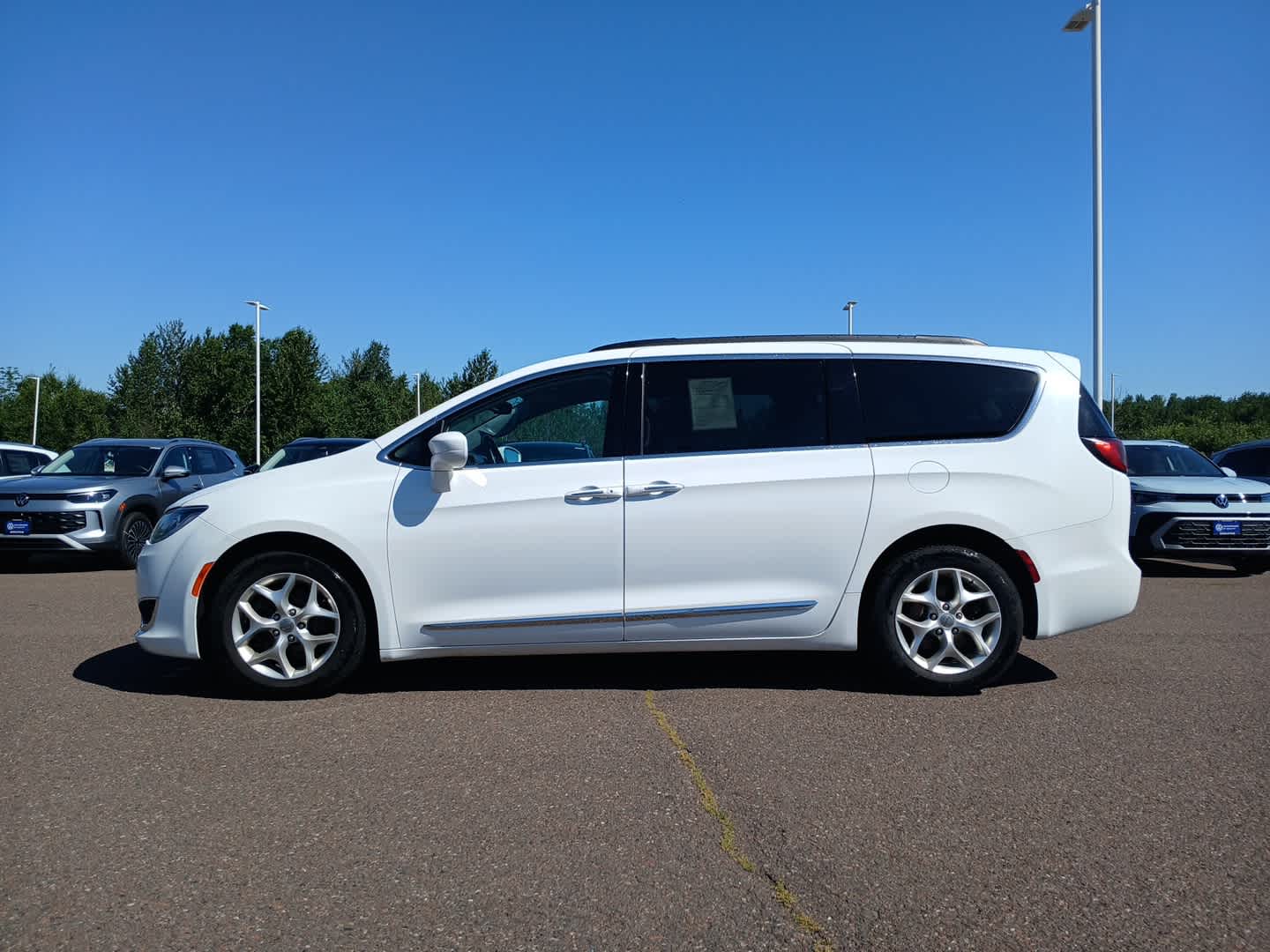 Used 2017 Chrysler Pacifica Touring-L with VIN 2C4RC1BG9HR821002 for sale in Hermantown, Minnesota