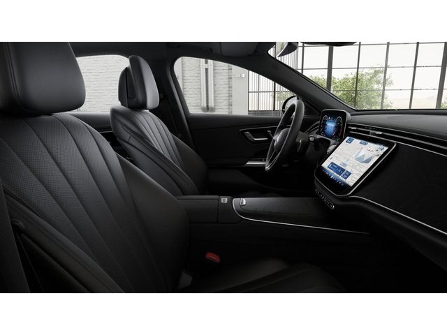 2026 Mercedes Benz E 4MATIC photo 4