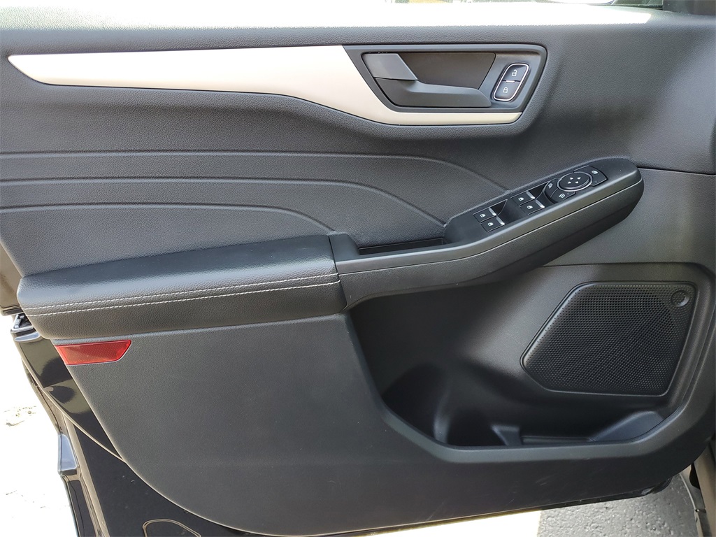 2022 Ford Escape SE photo 20