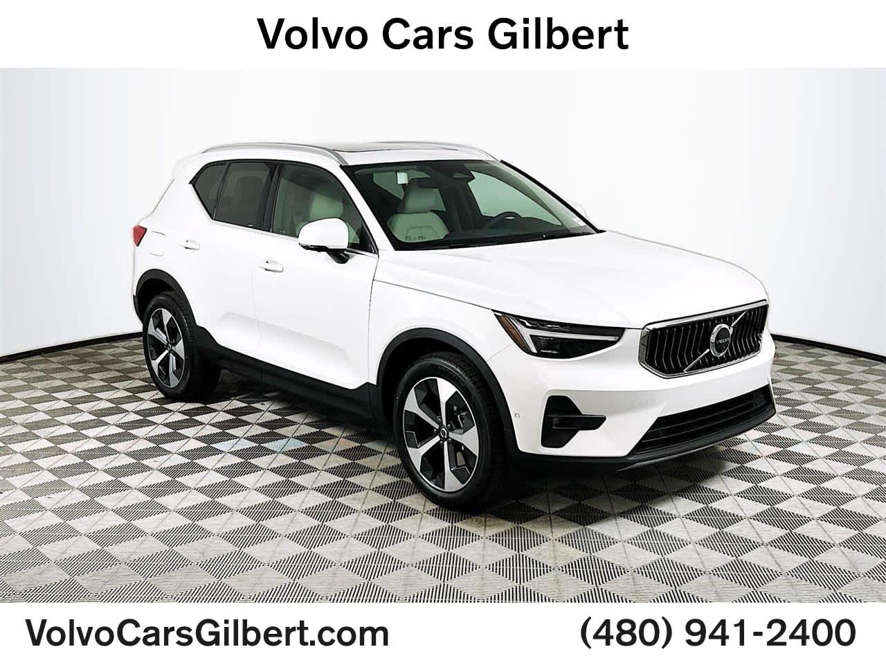2025 Volvo XC40