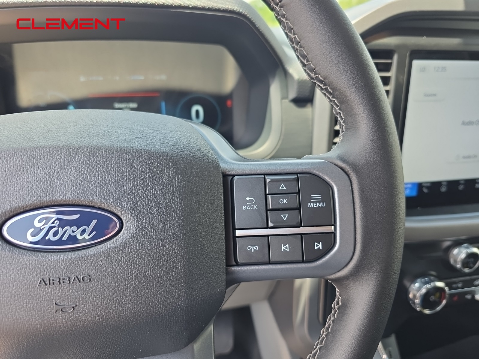 2025 Ford F-150 Lightning XLT photo 10