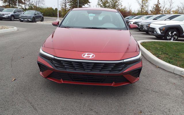 2026 Hyundai Elantra Hybrid Blue photo 3