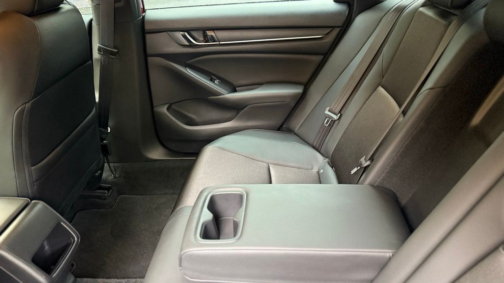 2019 Honda Accord Sport photo 15