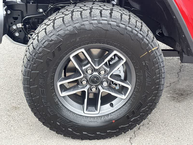 2025 Jeep Gladiator Mojave photo 12