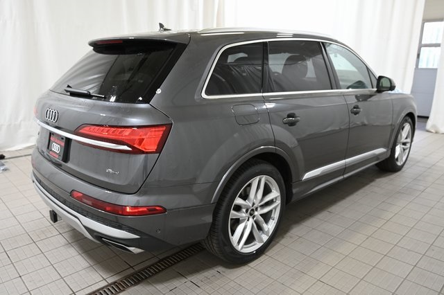 2025 Audi Q7 55 Premium Plus photo 7
