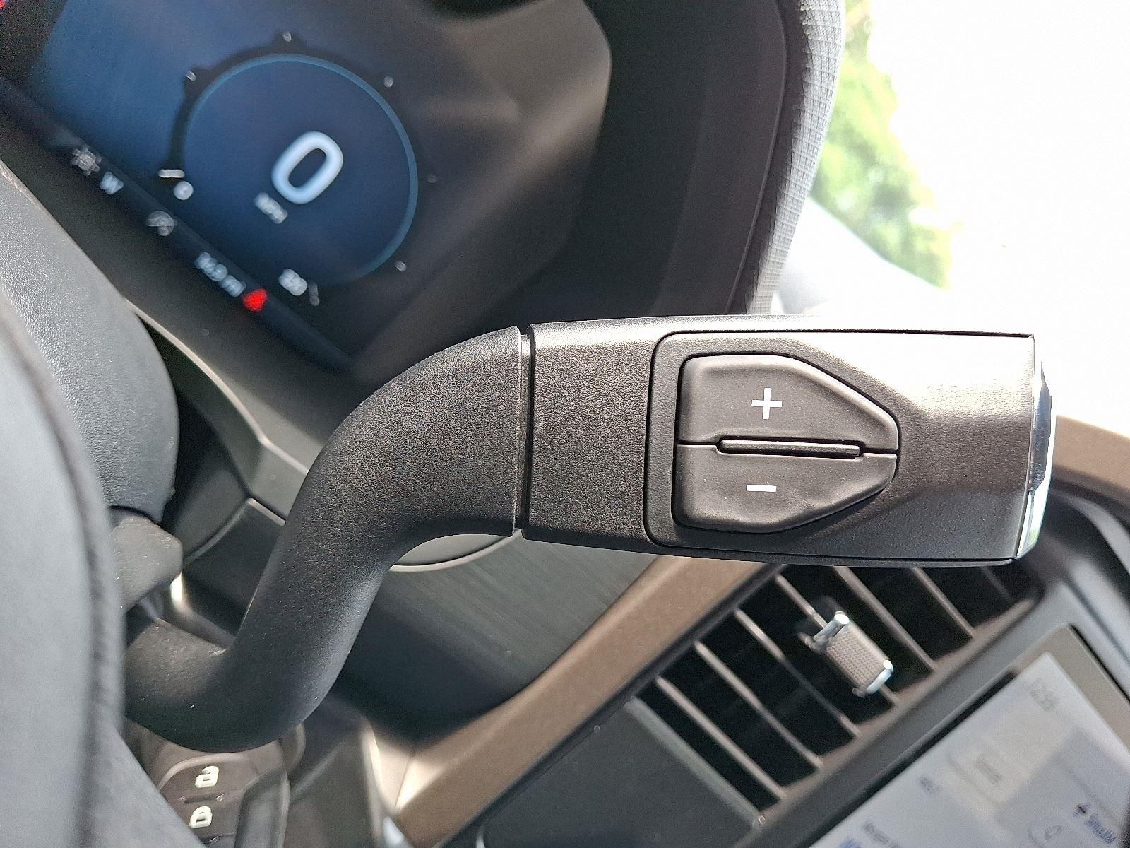 2025 Ford F-150 STX photo 9