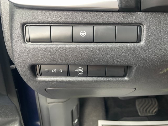 2023 Nissan Rogue SV photo 24