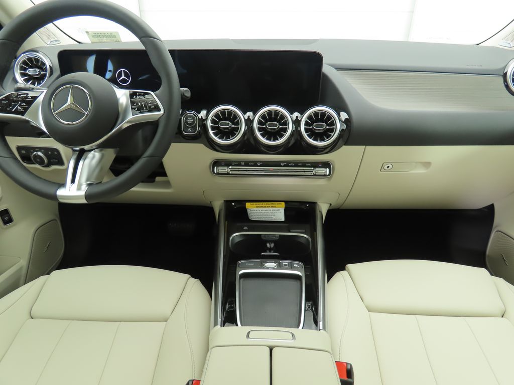 2026 Mercedes Benz GLA 250 photo 13