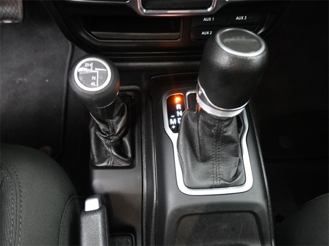 2021 Jeep Gladiator Sport photo 3