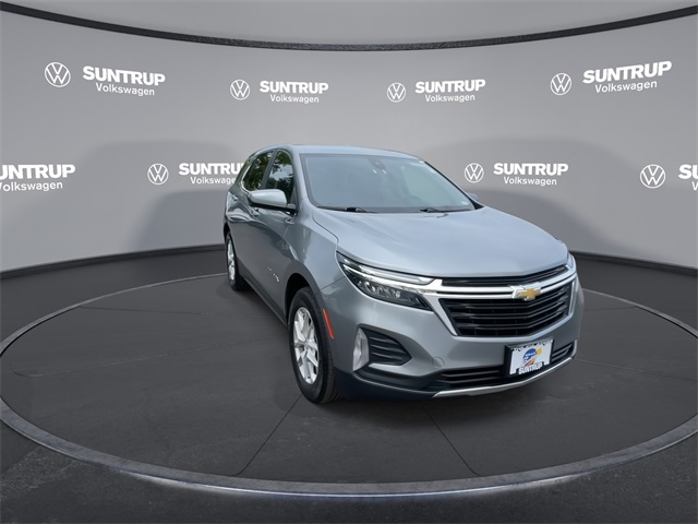 2023 Chevrolet Equinox LT photo 3