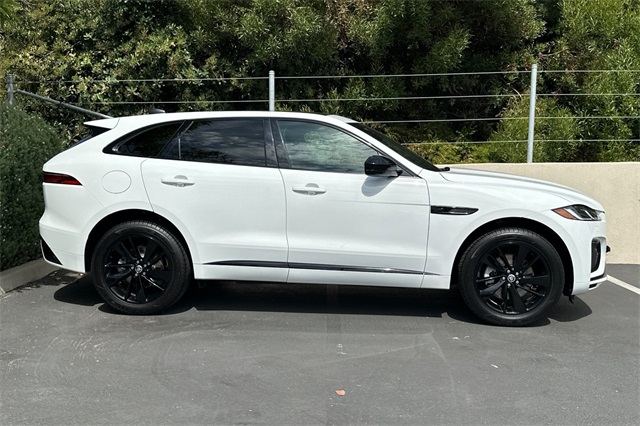 2024 Jaguar F-PACE P250 R-Dynamic S photo 6