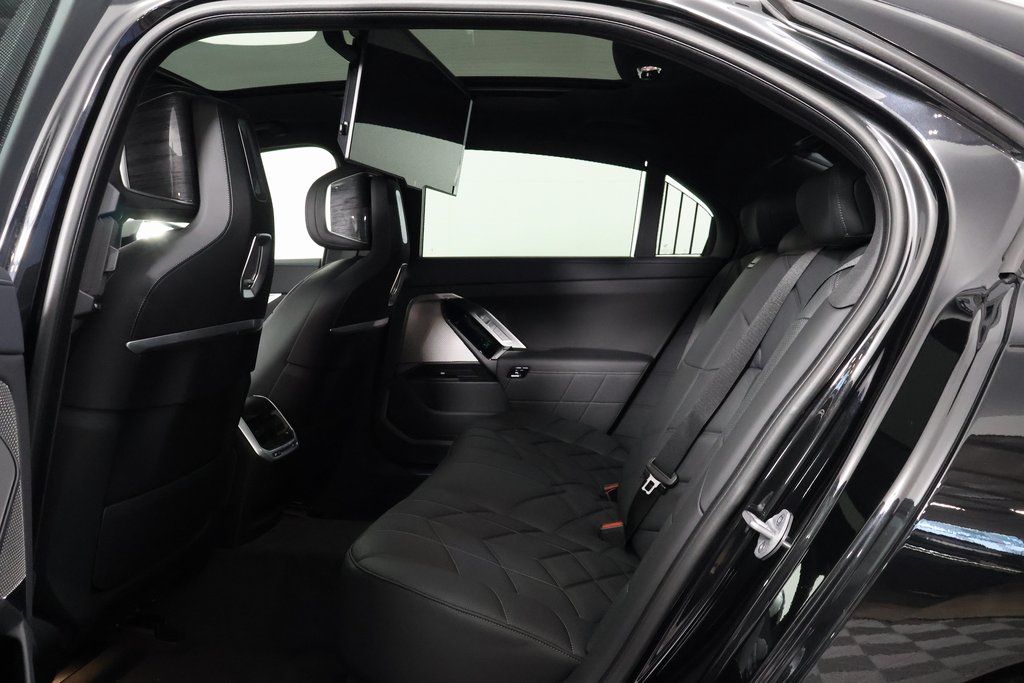 2025 Bmw 760i 760i xDrive photo 6