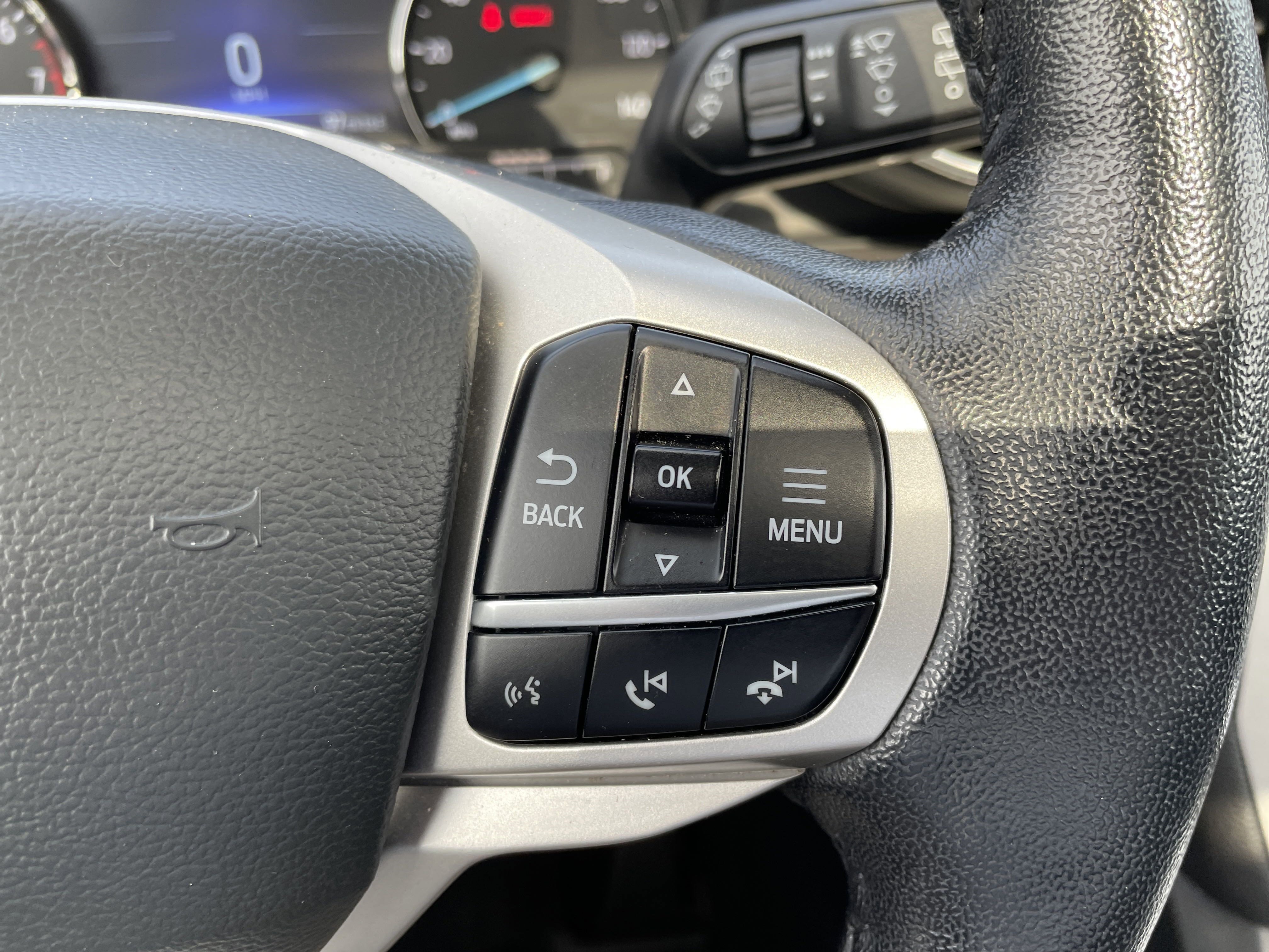 2022 Ford Explorer XLT photo 14