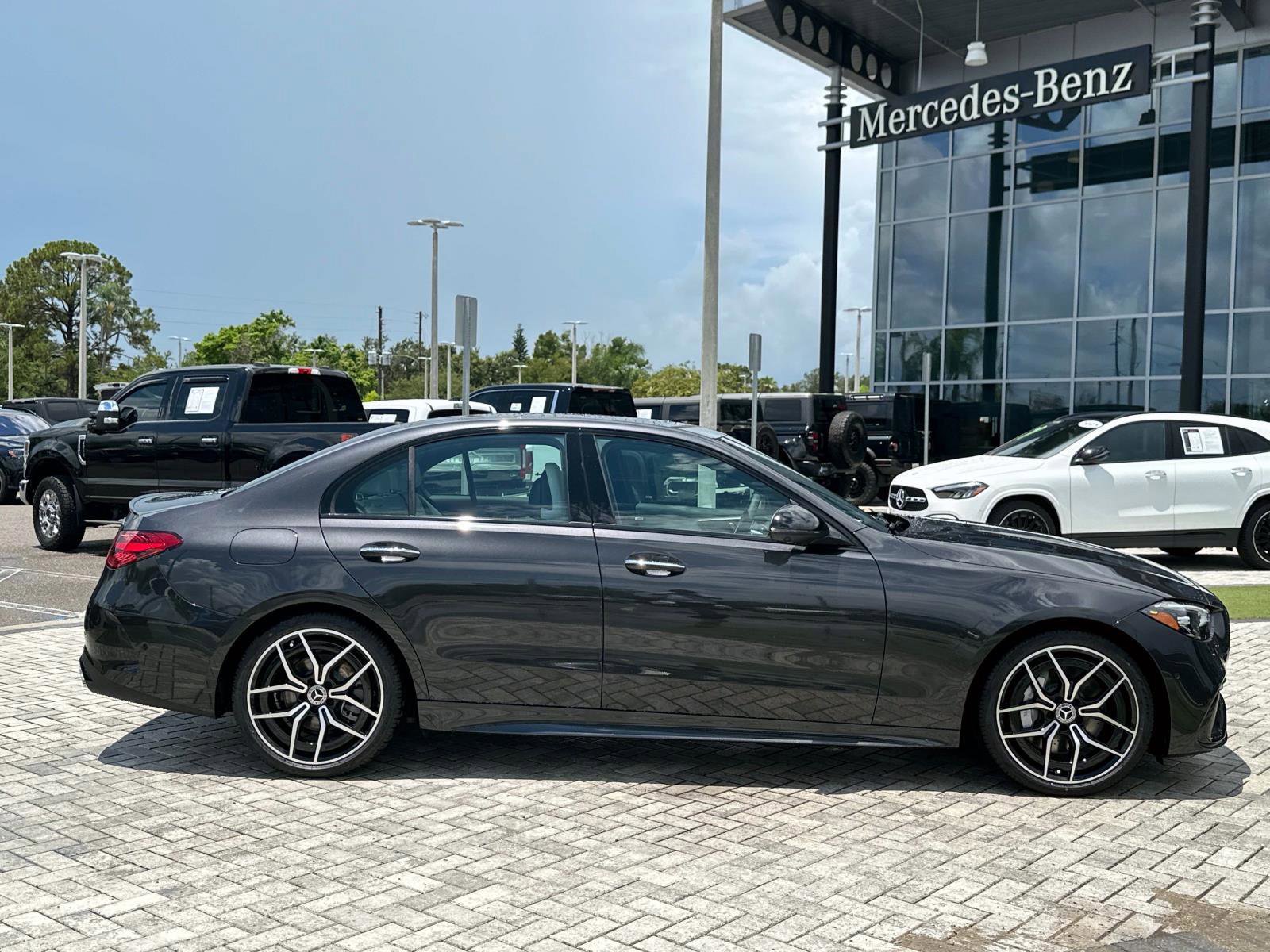 2025 Mercedes Benz C 300 4MATIC Sedan photo 3