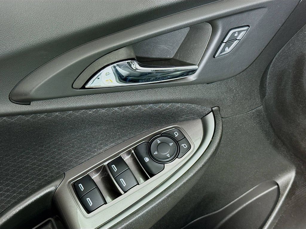 2024 Chevrolet Malibu LS photo 14
