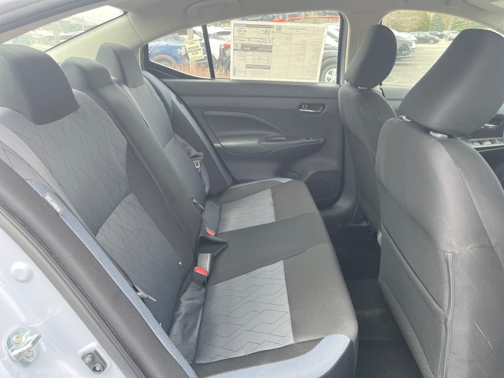 2025 Nissan Versa SV photo 16