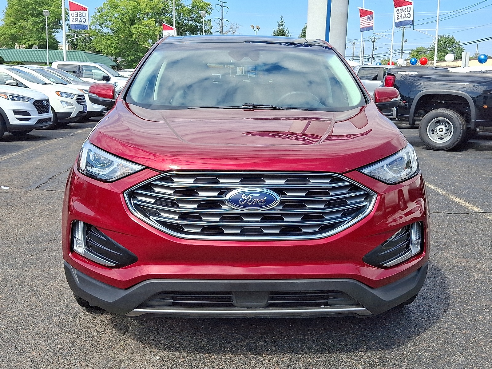 2019 Ford Edge SEL photo 2