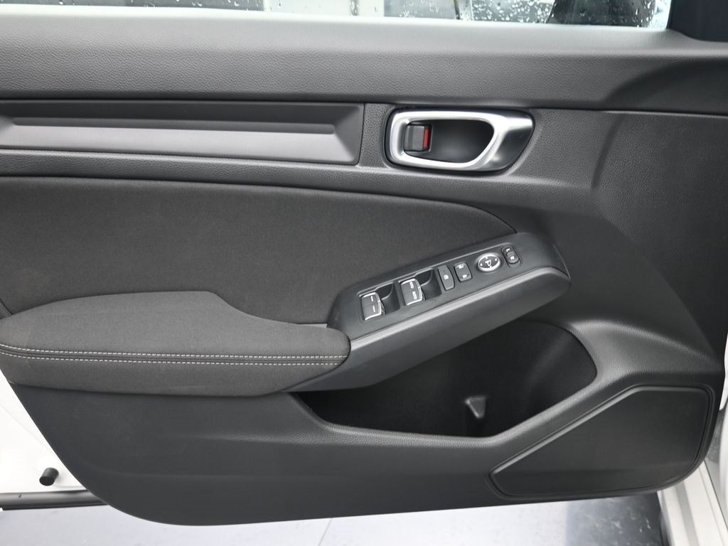 2025 Honda Civic Hatchback Sport photo 10