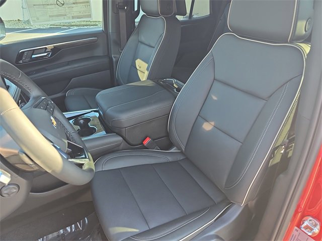 2025 Chevrolet Tahoe Premier photo 16
