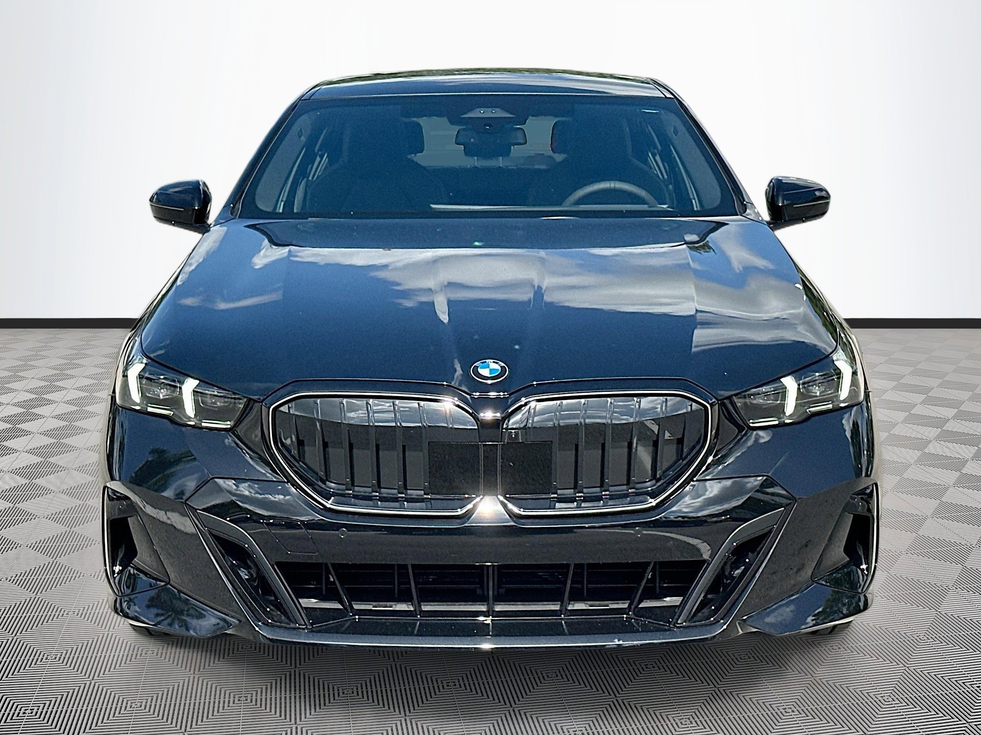 2026 Bmw 530i photo 2