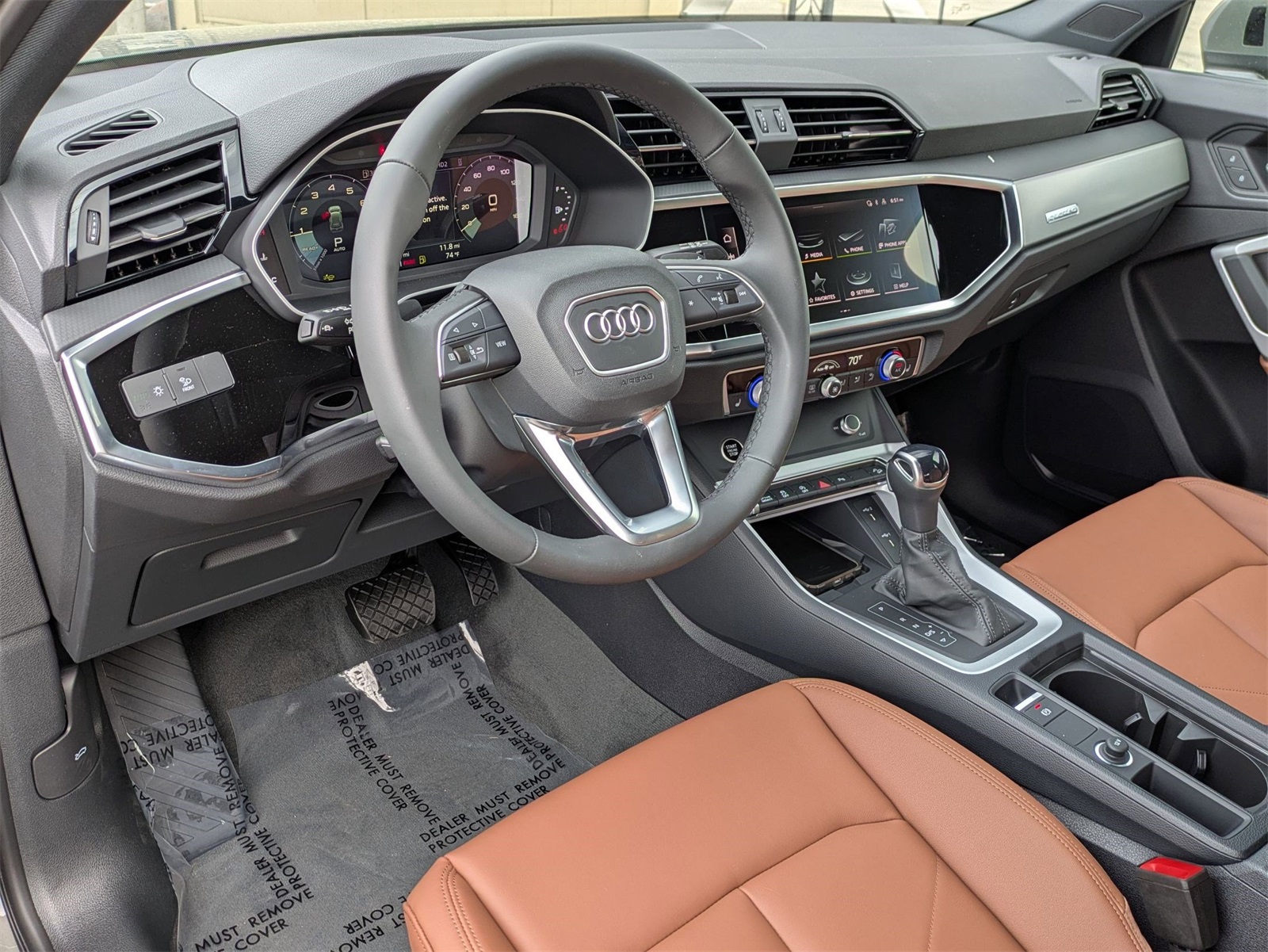 2025 Audi Q3 S line Premium photo 5