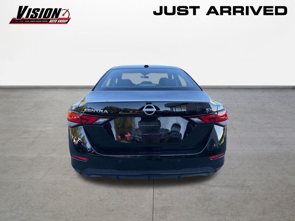 2024 Nissan Sentra SV photo 6